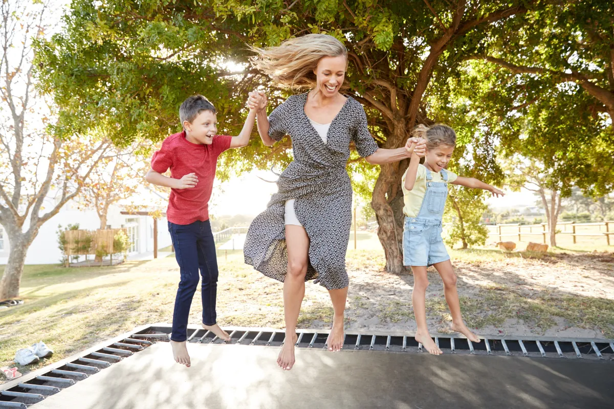 How to choose a trampoline?